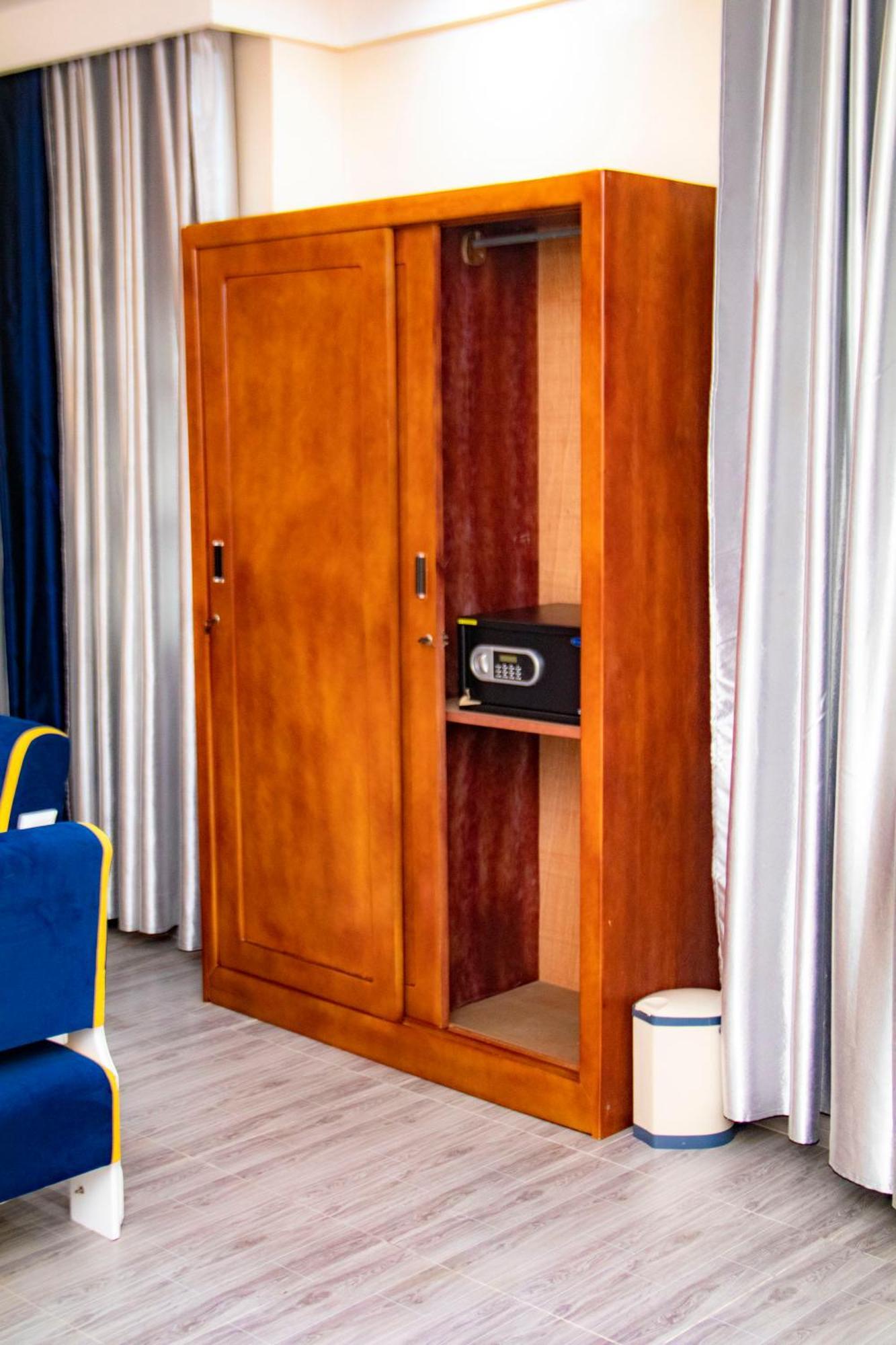 Hotel L'Apero Cotonou Eksteriør bilde