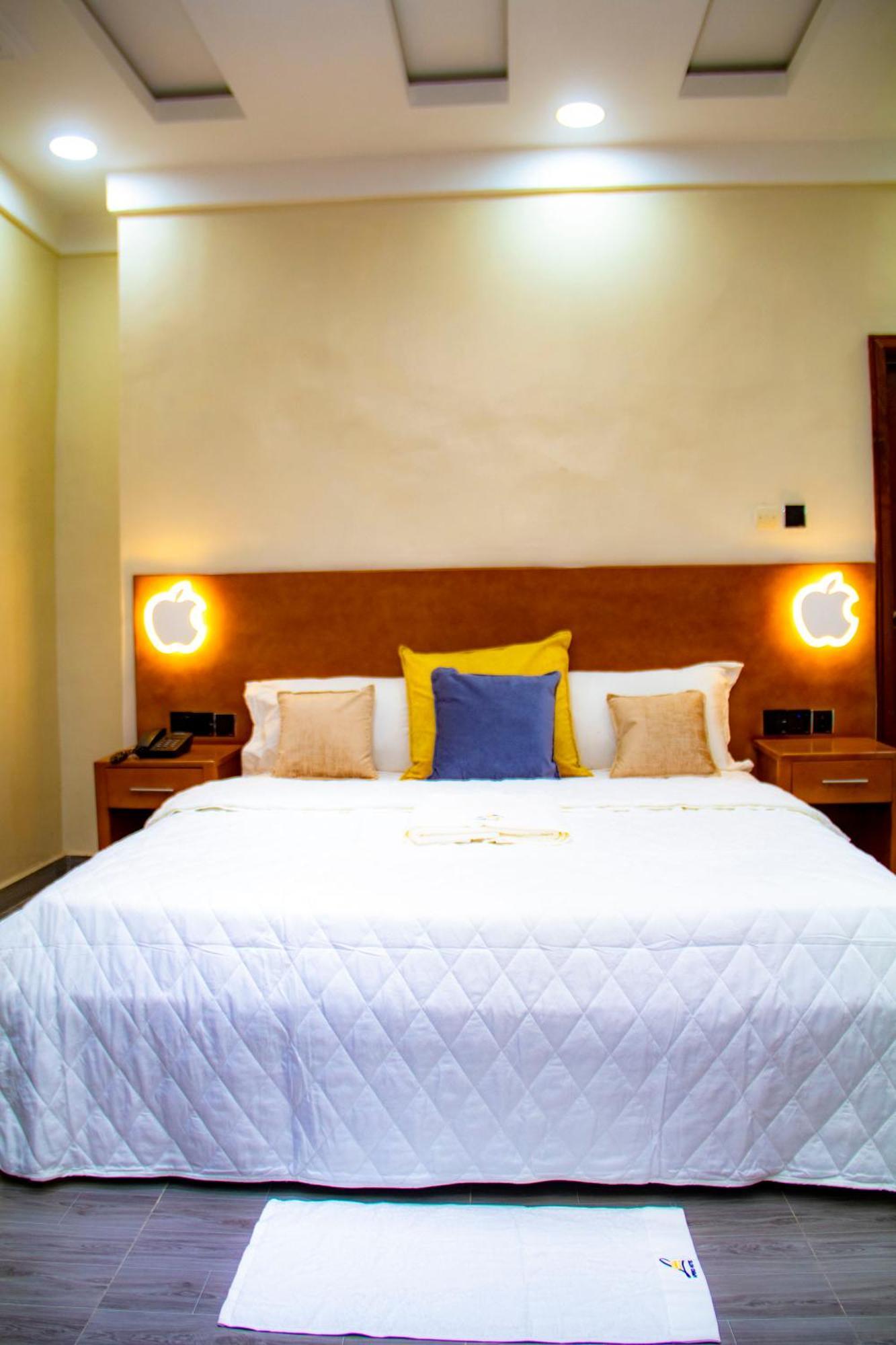 Hotel L'Apero Cotonou Eksteriør bilde