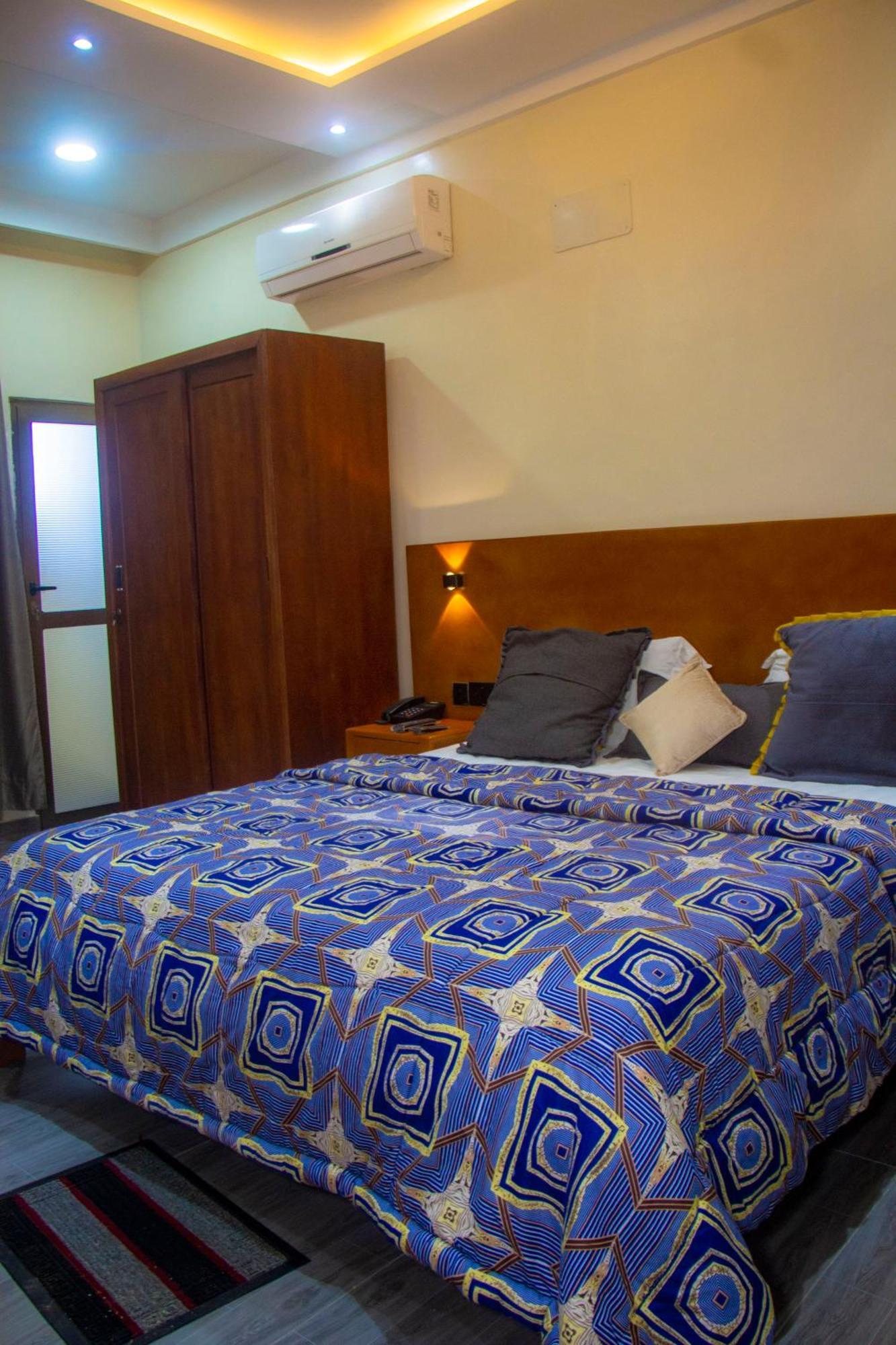 Hotel L'Apero Cotonou Eksteriør bilde