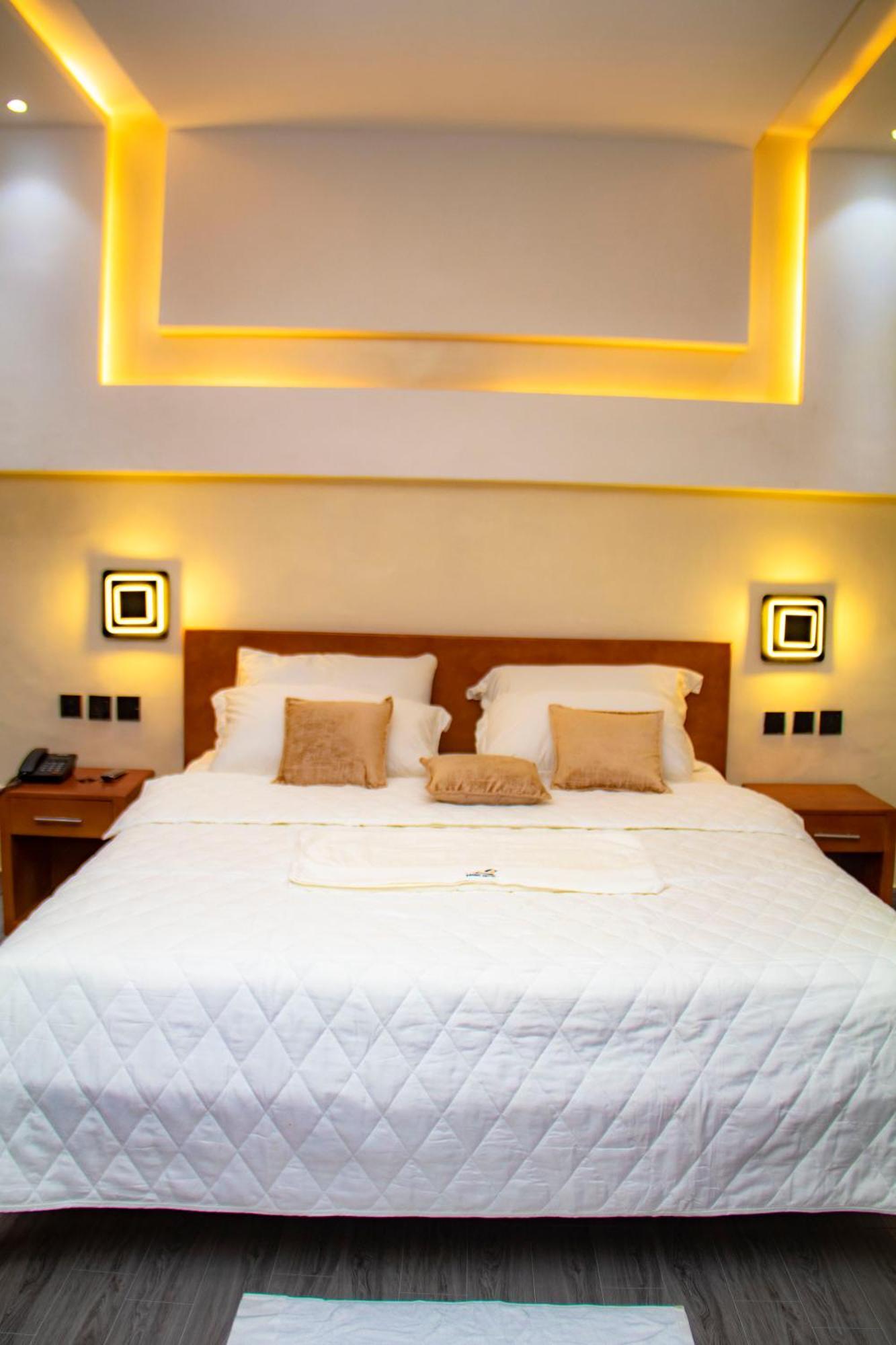 Hotel L'Apero Cotonou Eksteriør bilde